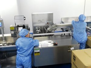 Dây chuyền ép vỉ chuyển động liên tục trong dược phẩm