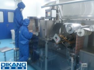 Máy ép vỉ tại dược phẩm DIKANG