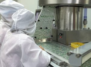 Dây chuyền ép vỉ chuyển động liên tục trong dược phẩm