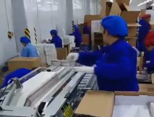 Máy đóng hộp liên tục ở Pharma